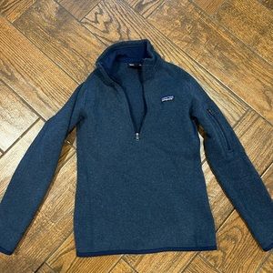 Patagonia navy quarter zip fleece